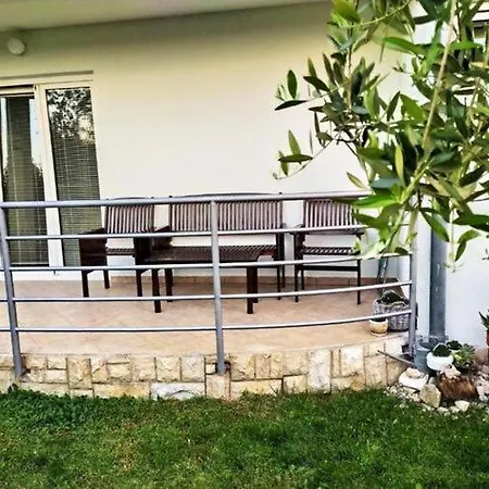 Spacious In With Garden Holiday home *