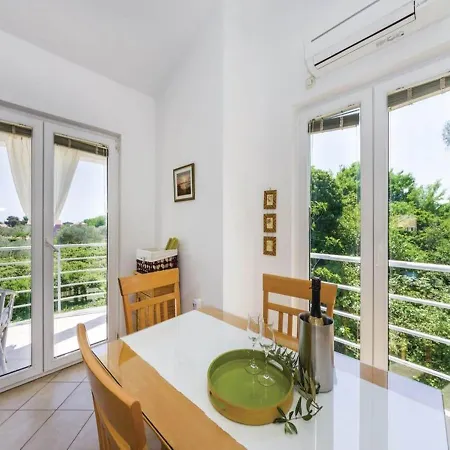 別荘 Spacious In With Garden