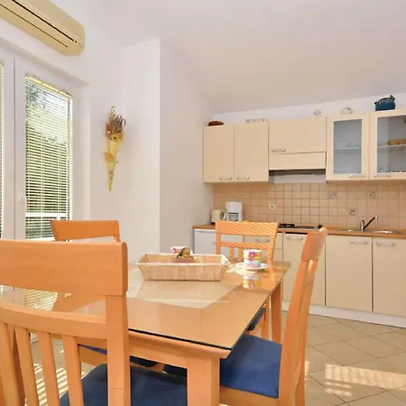 Holiday home Spacious In With Garden